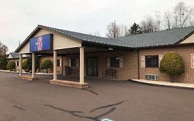 Budget Host Patriot Inn Bloomsburg Pa 2*